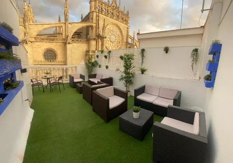 مسافرخانه Catedral Boutique