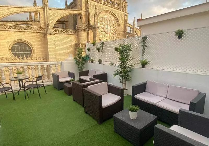 مسافرخانه Catedral Boutique