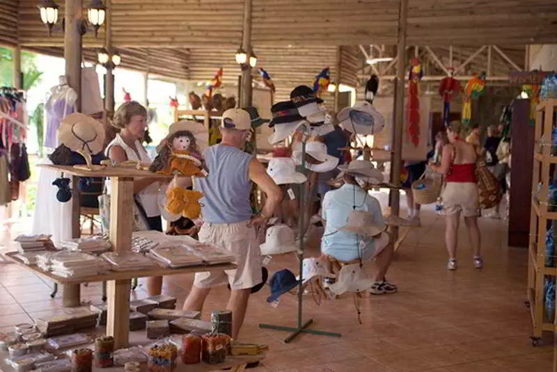 فندق Colon Caribe