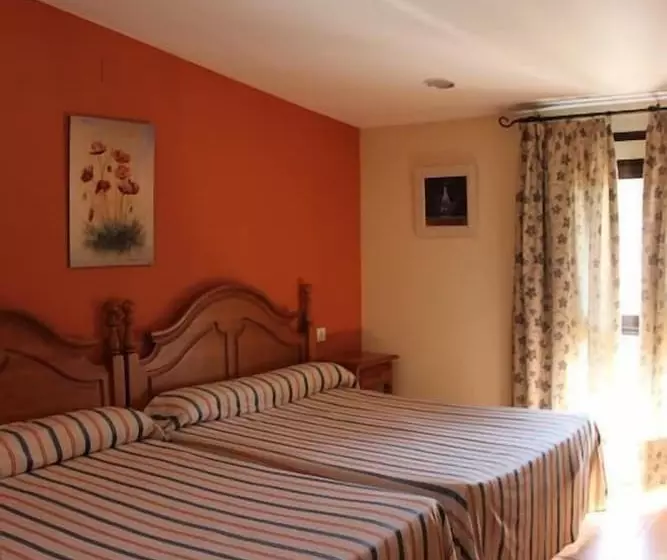 Отель Doña Aldonza