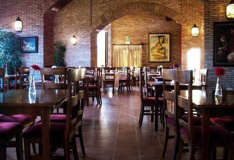 فندق Doña Aldonza