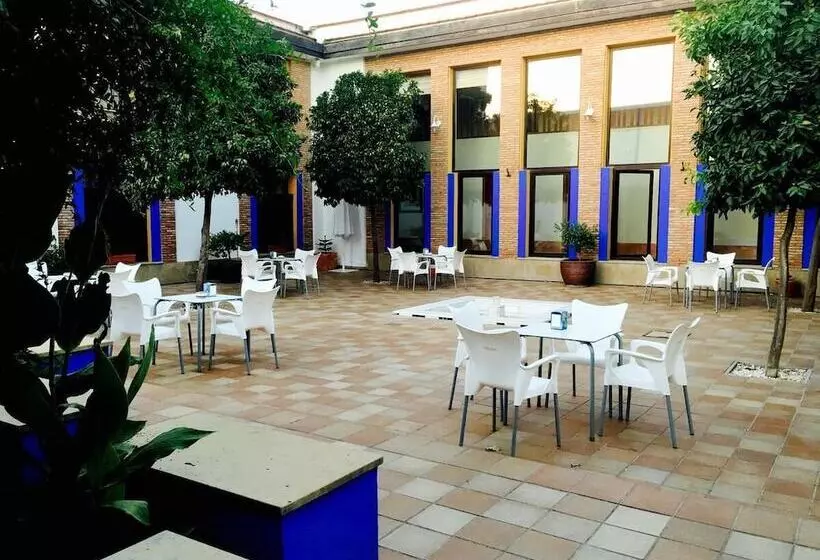 Отель Doña Aldonza