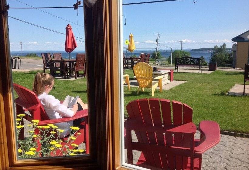 בית מלון כפרי Le Pionnier