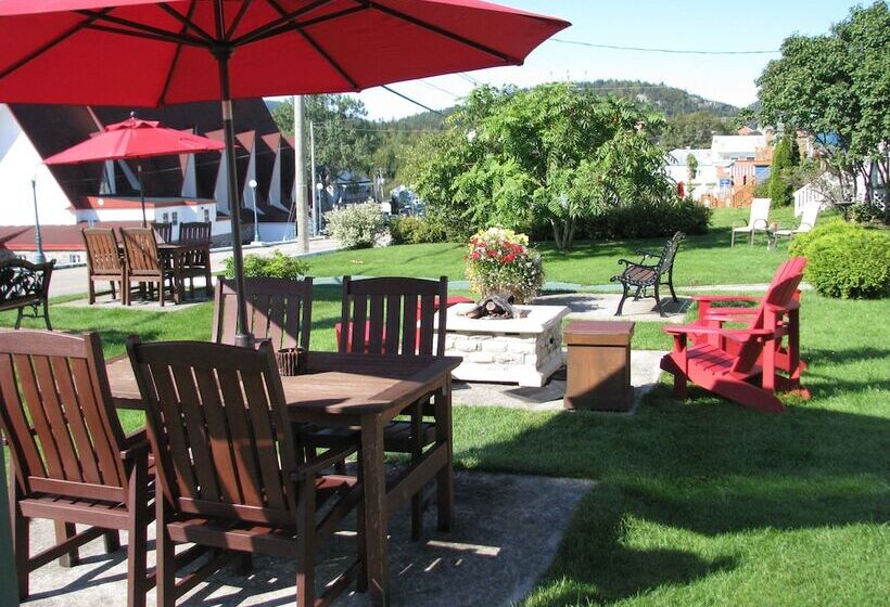 בית מלון כפרי Le Pionnier