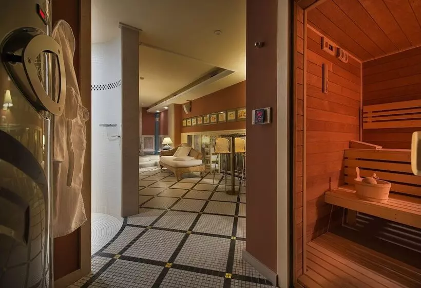 هتل Marrol S Boutique