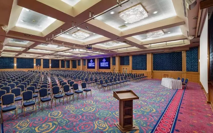 Merit Crystal Cove Hotel Casino & Spa