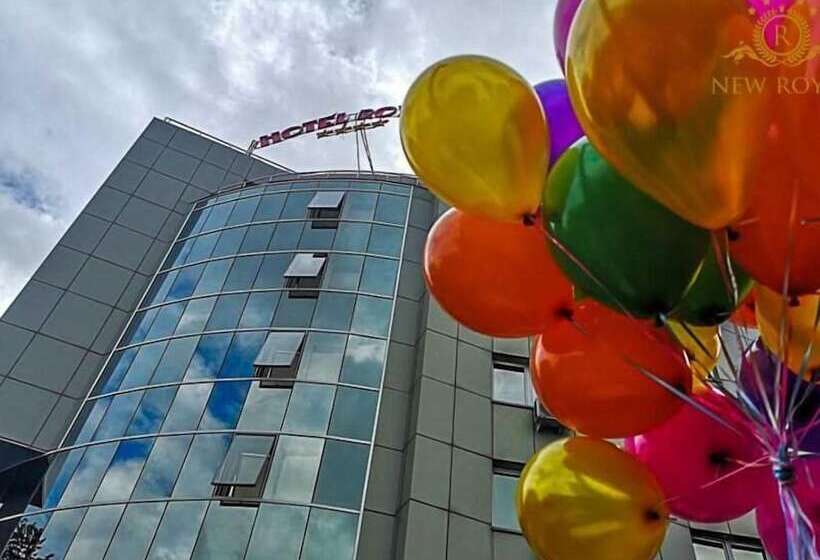 호텔 New Royal