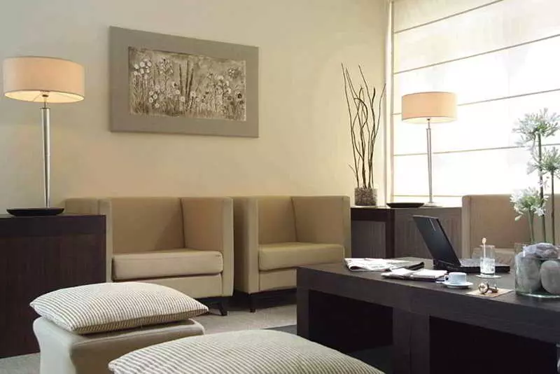 هتل The Church Village