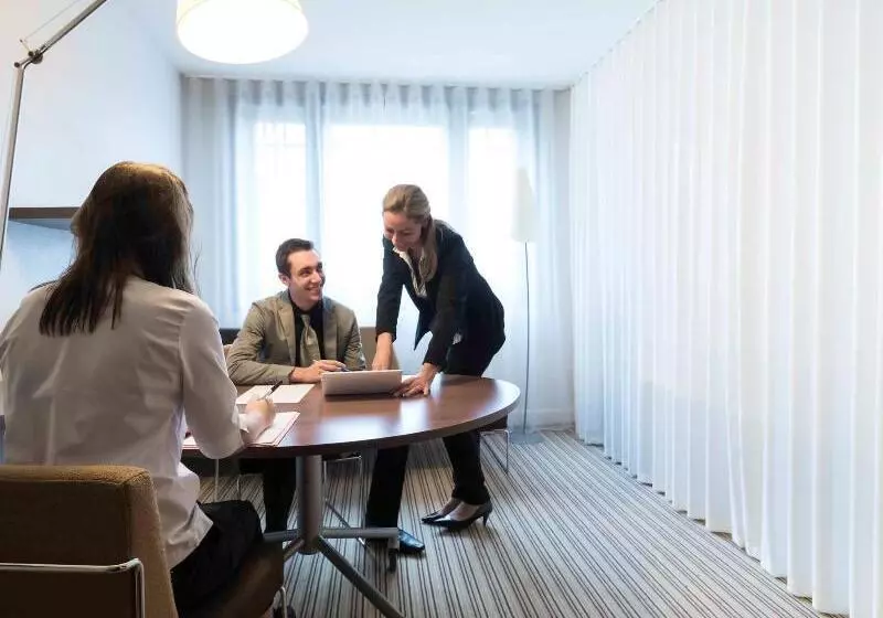 Novotel Suites Paris Montreuil Vincennes