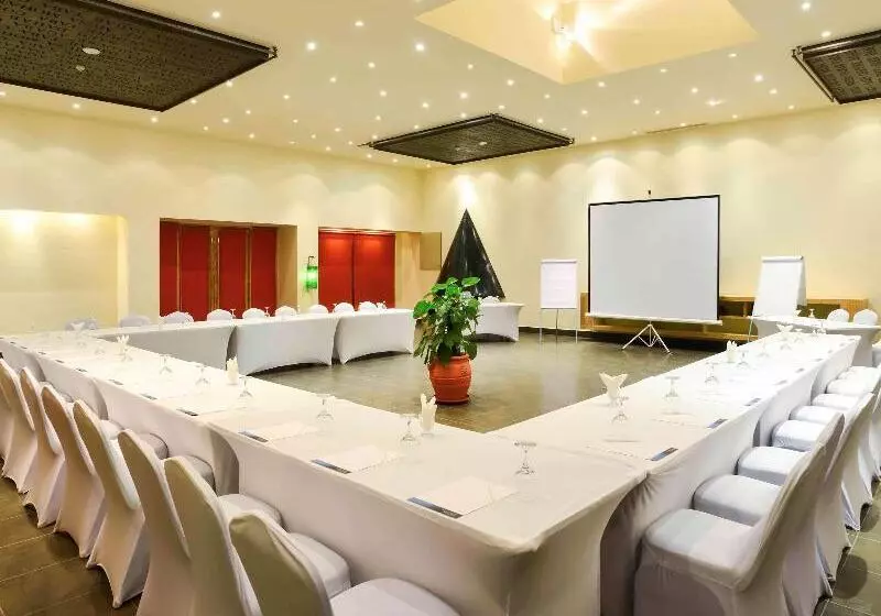 استراحتگاه Novotel Sharm El Sheikh