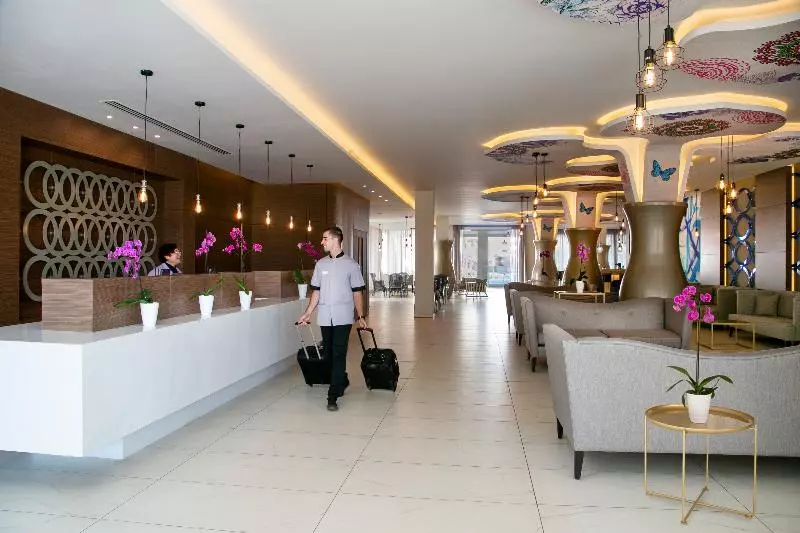 Vangelis Hotel & Suites