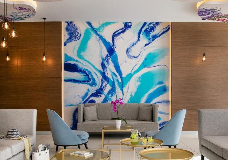 Vangelis Hotel & Suites