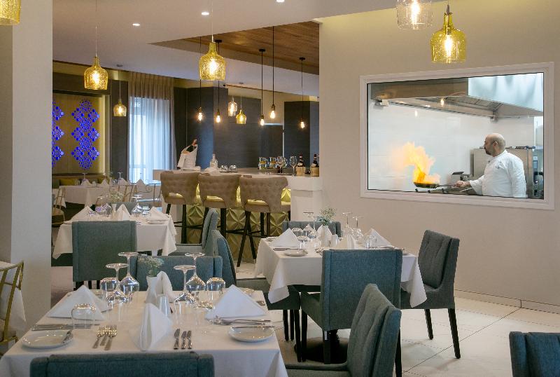 Vangelis Hotel & Suites