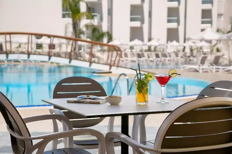 Vangelis Hotel & Suites