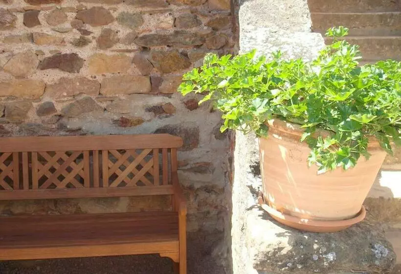 Aamiaismajoitus (B&B) Chambre D'hôtes Les Plaisances