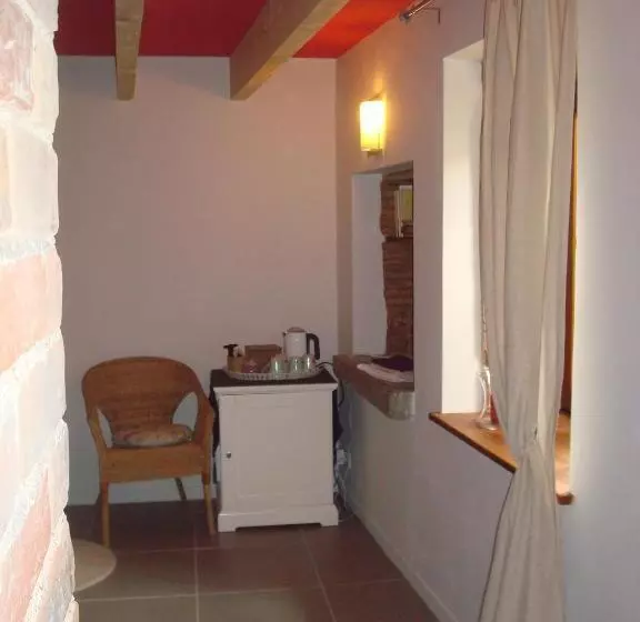 Aamiaismajoitus (B&B) Chambre D'hôtes Les Plaisances