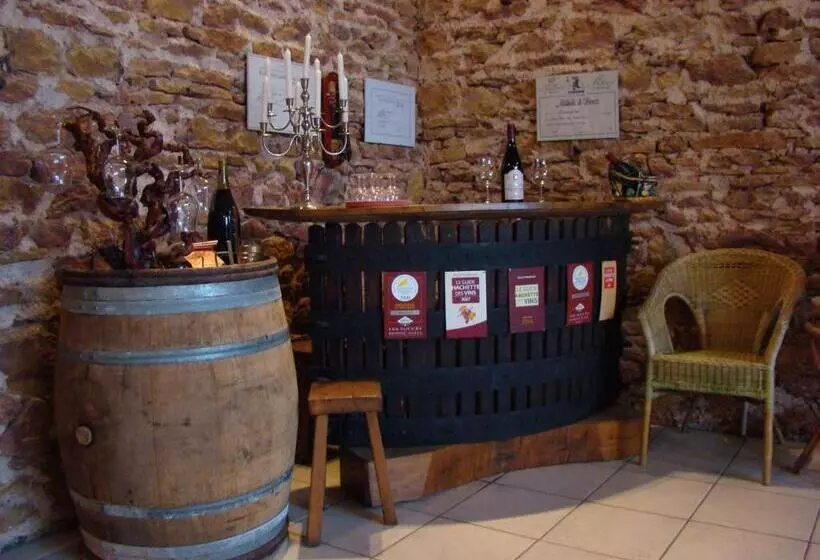Aamiaismajoitus (B&B) Chambre D'hôtes Les Plaisances
