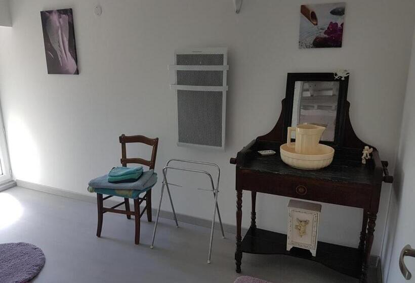 민박 Chambres D Hôtes Au Pére Louis