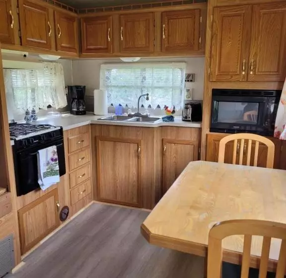 Aamiaismajoitus (B&B) Le Gîte Du Gardien Blanc