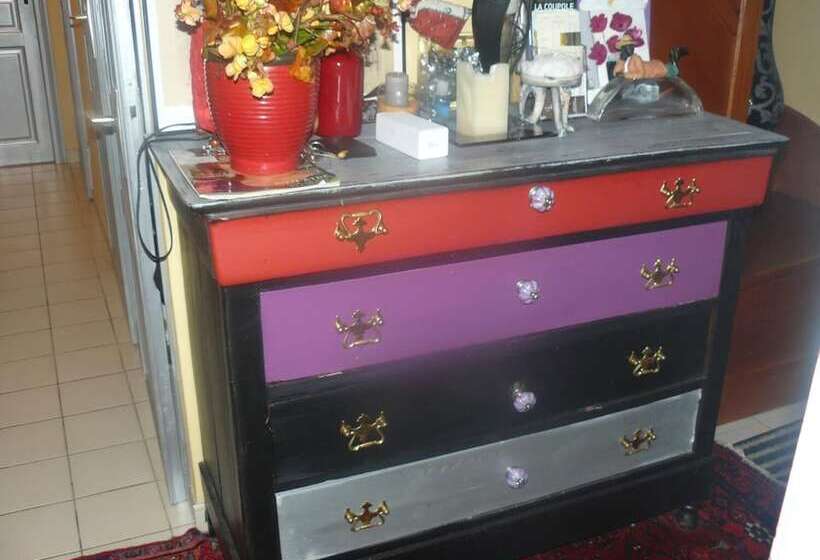 ベッドアンドブレックファースト Les Mésanges