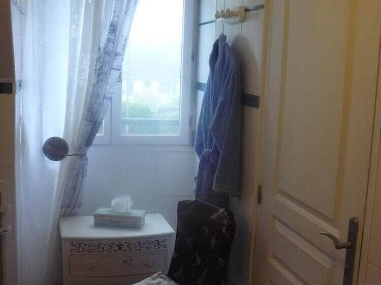 ベッドアンドブレックファースト Les Mésanges