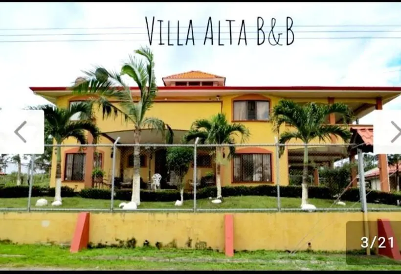 ベッドアンドブレックファースト Villa Alta Bed&breakfast