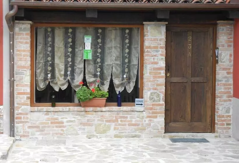 ホテル Agriturismo Schlin