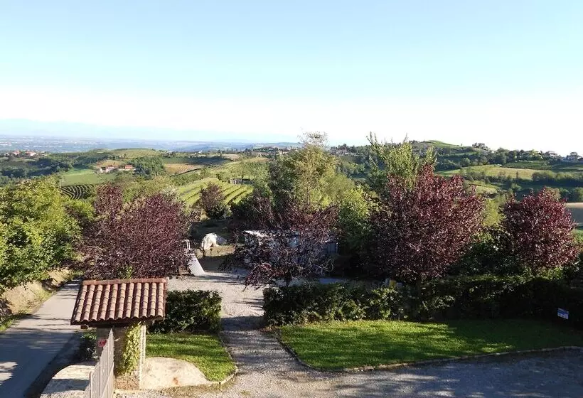 ホテル Agriturismo Schlin