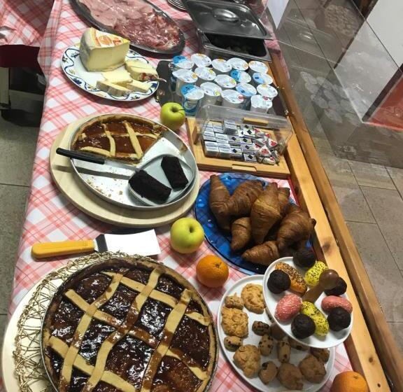 فندق Chalet Della Luna Attenzione Lavori Di Ristrutturazione In Corso Impalcatura