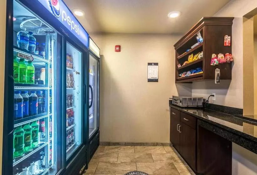 Hotelli Cobblestone Inn & Suites  Lakin