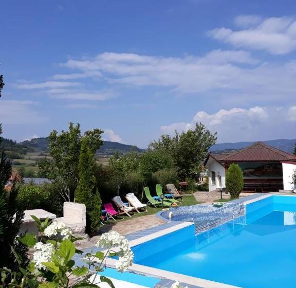 호텔 Zenit Satovcha