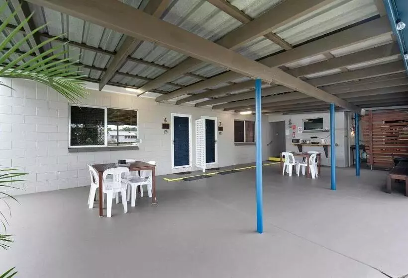 Motelli Seaforth Holiday Units