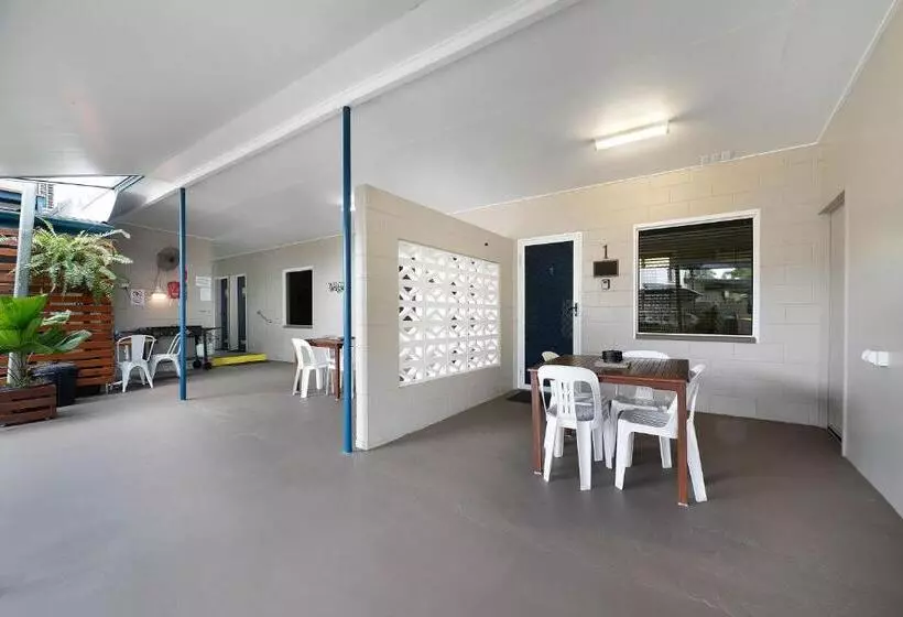 Motelli Seaforth Holiday Units