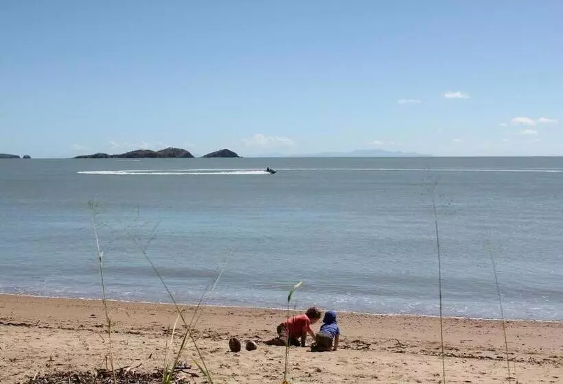 Motelli Seaforth Holiday Units