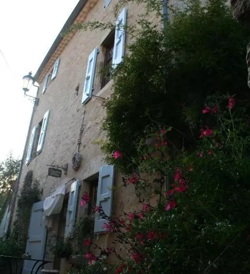 Majatalo Chambre D'hôtes La Romarine