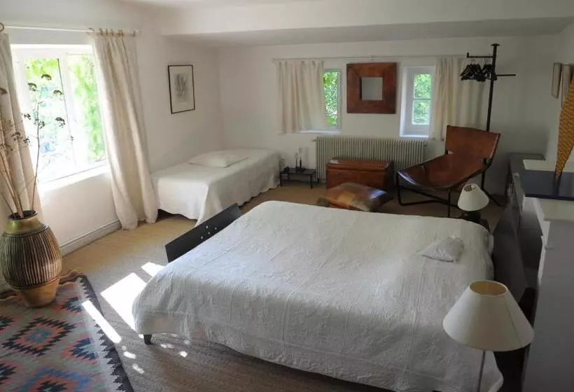 Majatalo La Mazade De Saint Mamert