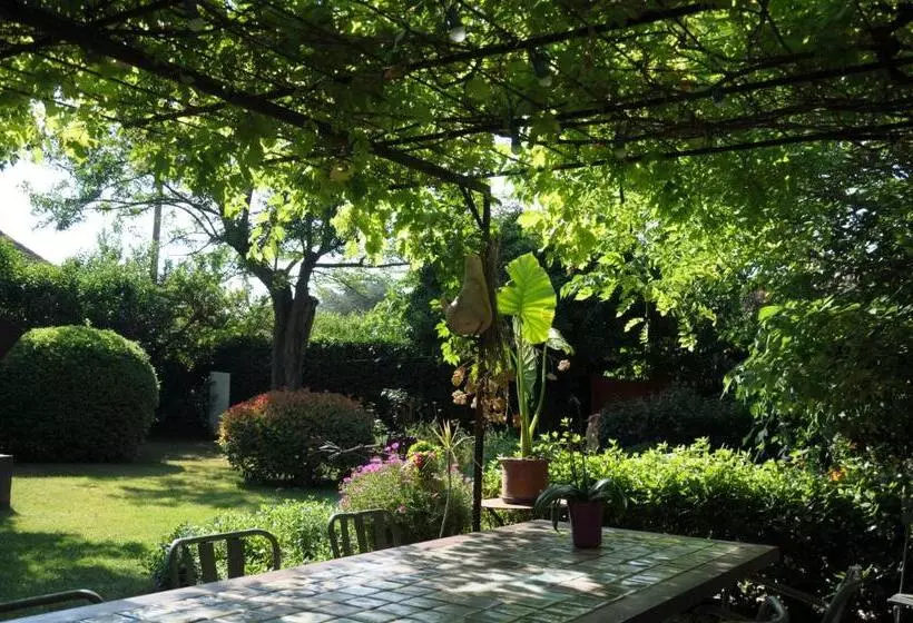 Majatalo La Mazade De Saint Mamert