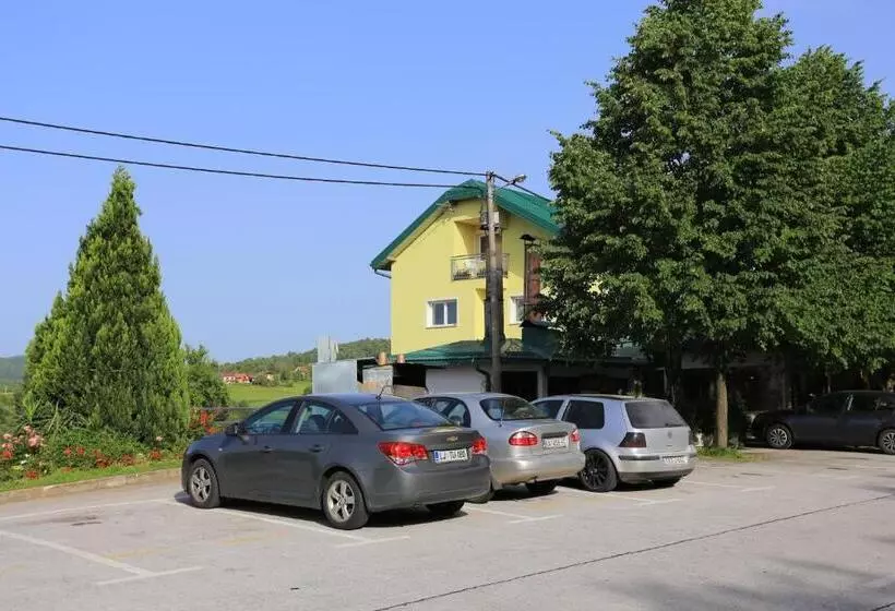 ペンション Rooms With A Parking Space Slunj, Plitvice   17485