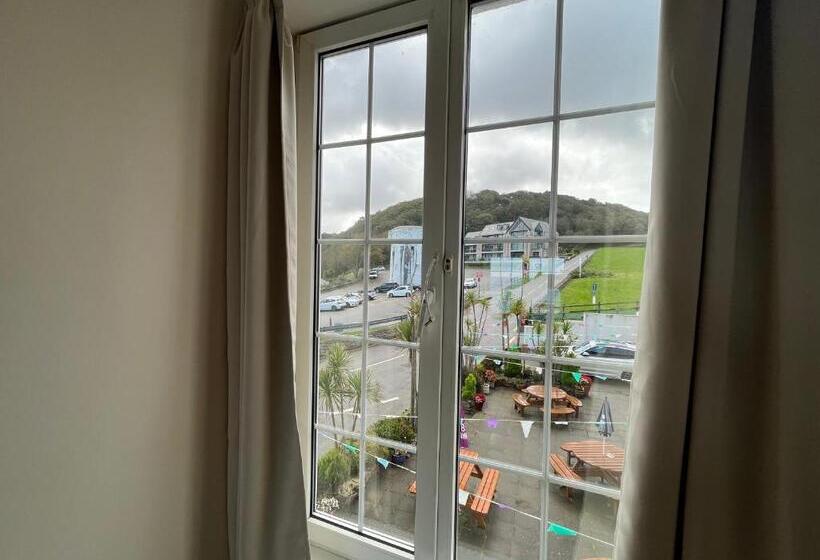 پانسیون The Prince Of Wales