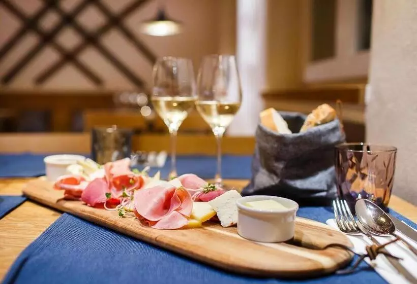 Hotelli Chata Hradečanka