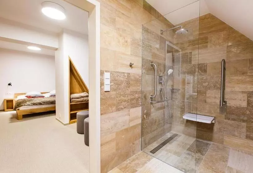 Hotelli Chata Hradečanka