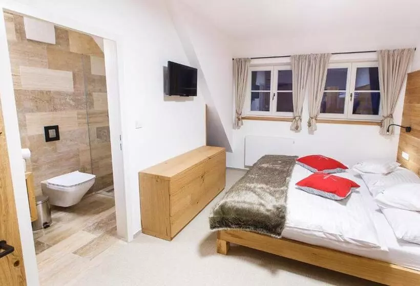 Hotelli Chata Hradečanka