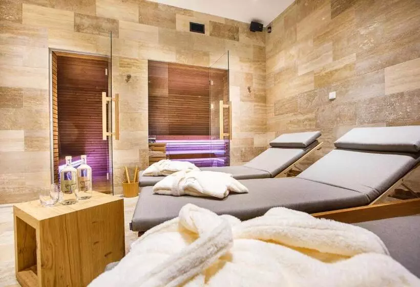 Hotelli Chata Hradečanka