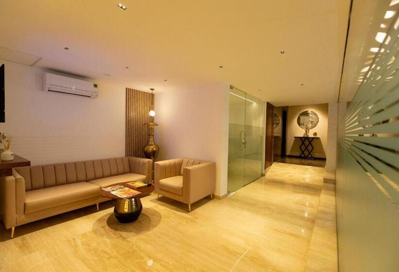 فندق Inland Avenue