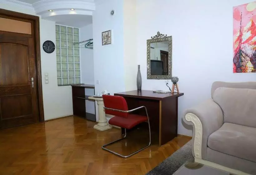 هتل Urban Boutique