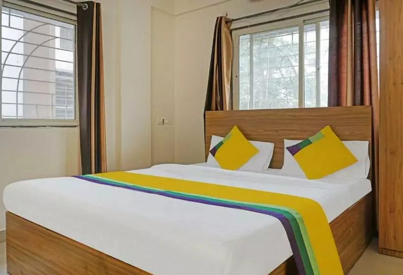 Itsy Hotels Ay Plus Hotels