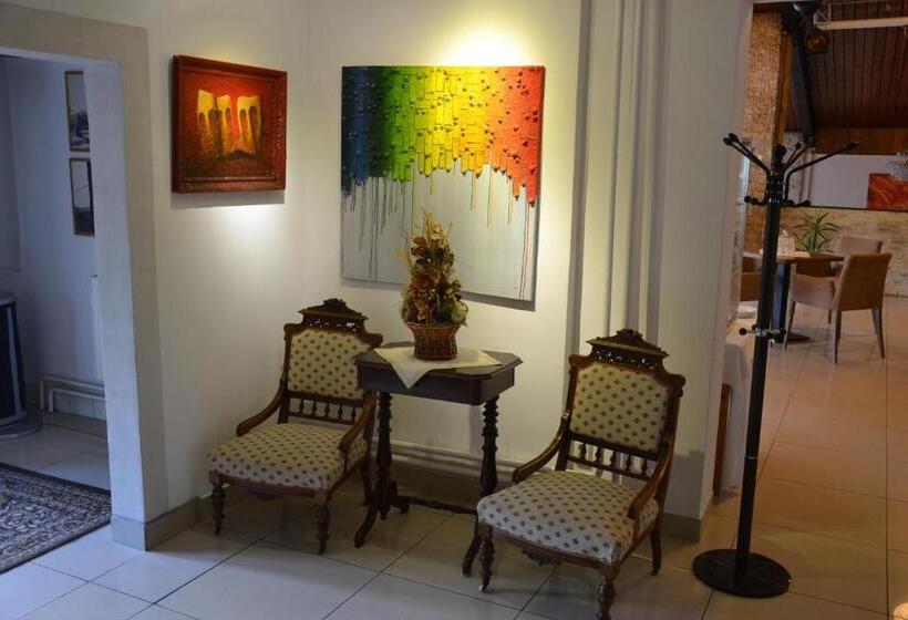 بنسيون Penzión Artin