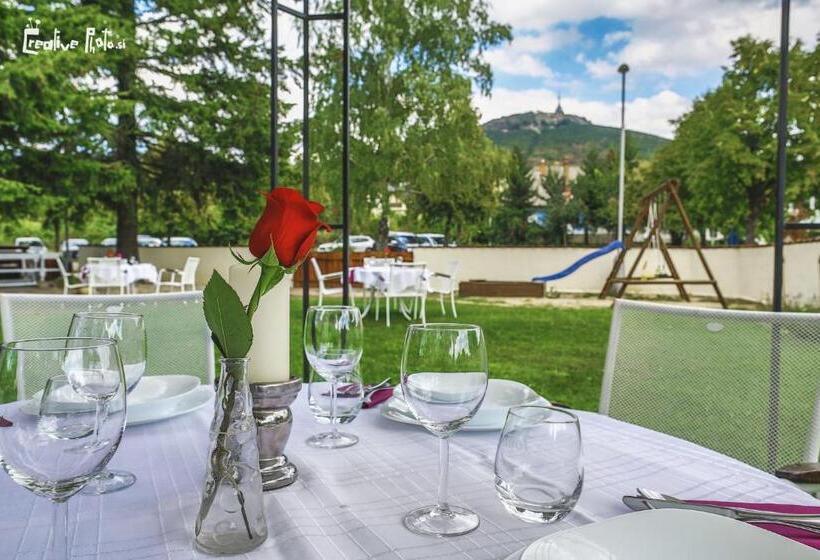 بنسيون Penzión Artin