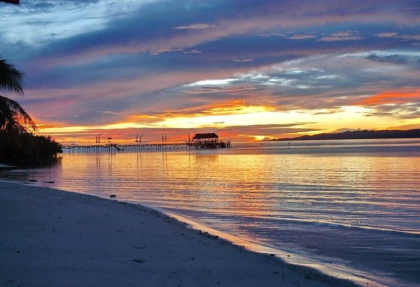 צימר Raja Ampat Dive Lodge