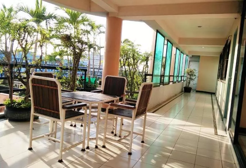 هتل Grand Residence Ngamwongwan 19